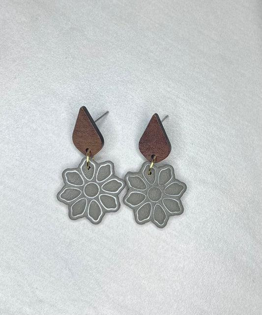 Sage Green and White Flower Burst Earrings
