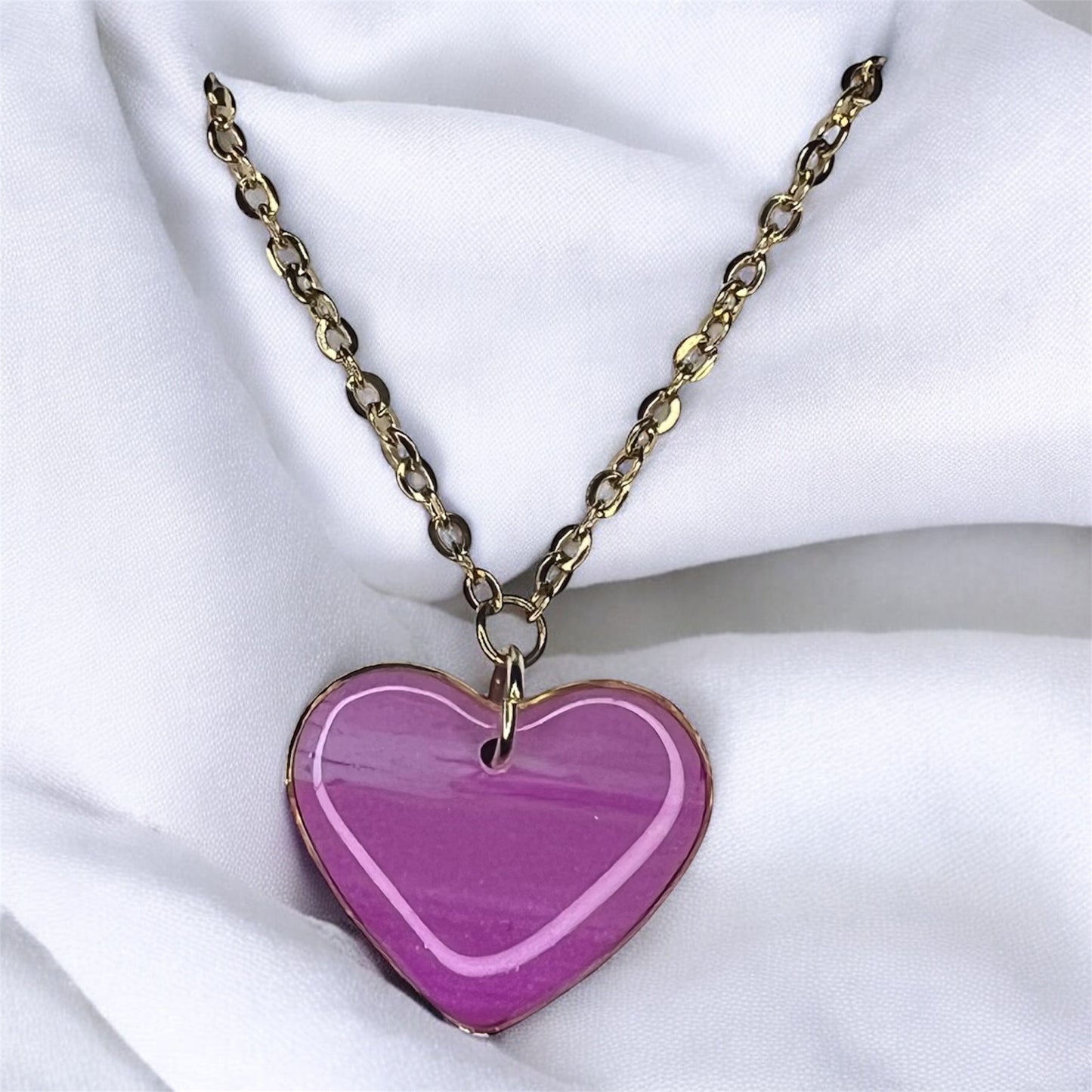 Sweetheart Swirl Heart Necklace in Gold